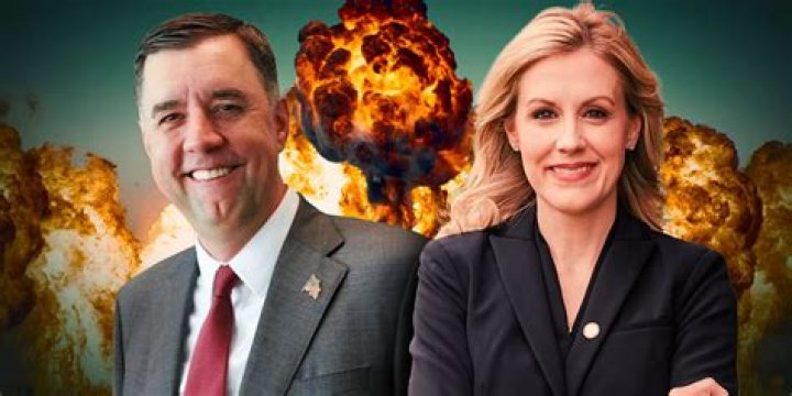 
Who is Katherine Robertson, Paxton Whitehead’s wife? 