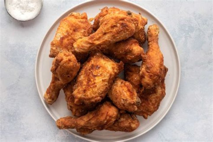 Who Is Paula Patton Mother Joyce Vanraden And Why Is Her Fried Chicken Recipe Receiving Backlash?