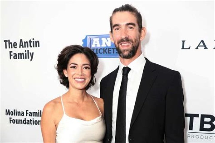 
Who Is Peter Phelps’ Wife, Donna Fowkes? Explore His Married Life 