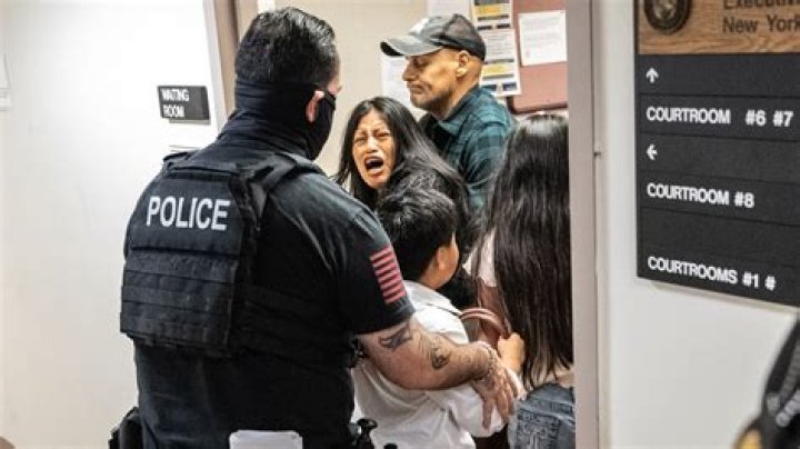 
Who is Shakwan Kelly? SHOCKING video shows man fleeing cops knocking woman and toddler to ground 