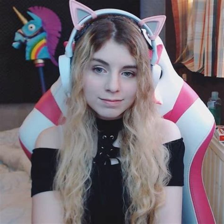 
Willokhlass Height, Weight, Net Worth, Age, Birthday, Wikipedia, Who, Nationality, Biography 