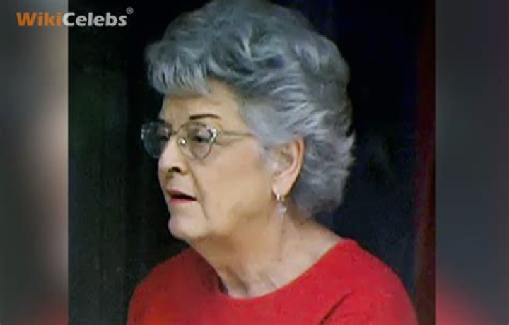 
Winnie Eckardt Height, Weight, Net Worth, Age, Birthday, Wikipedia, Who, Nationality, Biography 