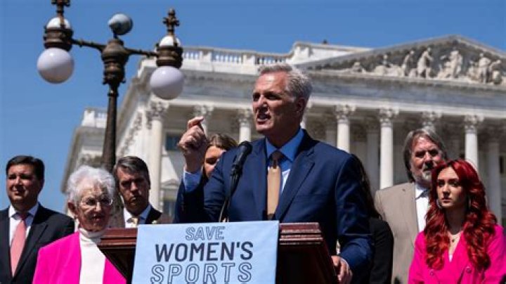 
Women Shouldn’t Depend Totally On Men —Junior Pope 