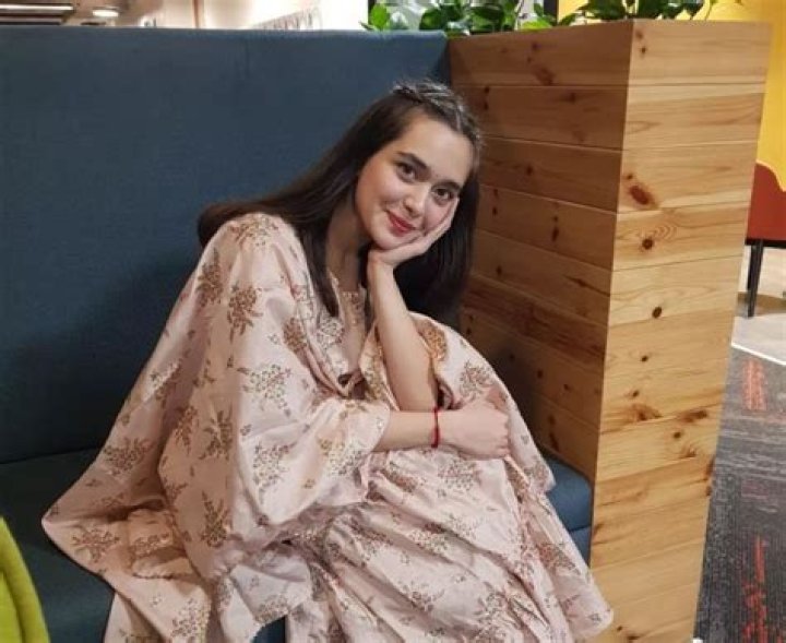 
Yashika Kothari Height, Weight, Net Worth, Age, Birthday, Wikipedia, Who, Instagram, Biography 