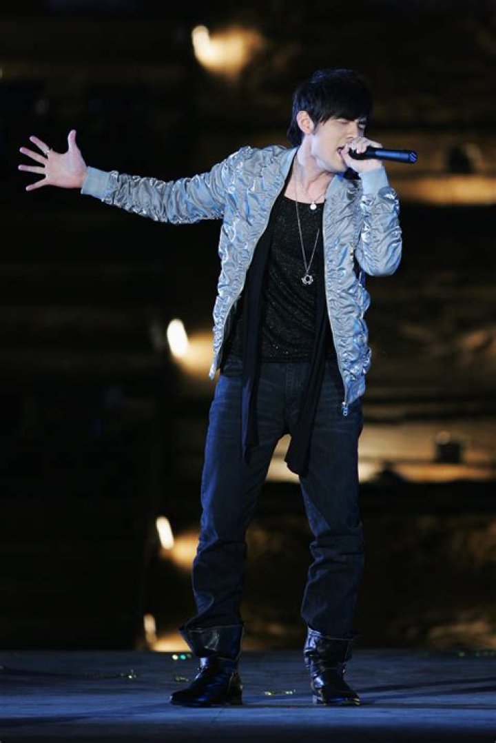 
Yuhwei Chou Height, Weight, Net Worth, Age, Birthday, Wikipedia, Who, Nationality, Biography 