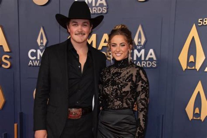 
Zack Hample’s Biography :Is Zack Hample Married to Wife? 