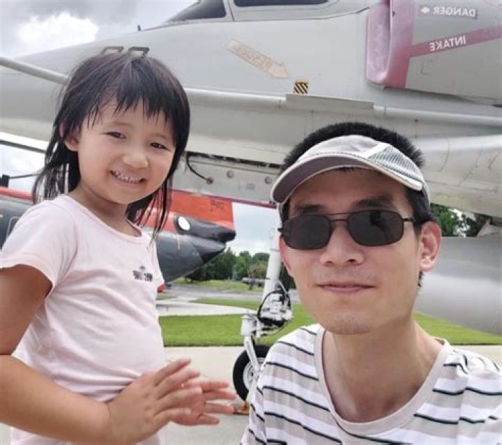 
Zijie Yan Wiki: Who Is He Married To? Wife, Family And Children 